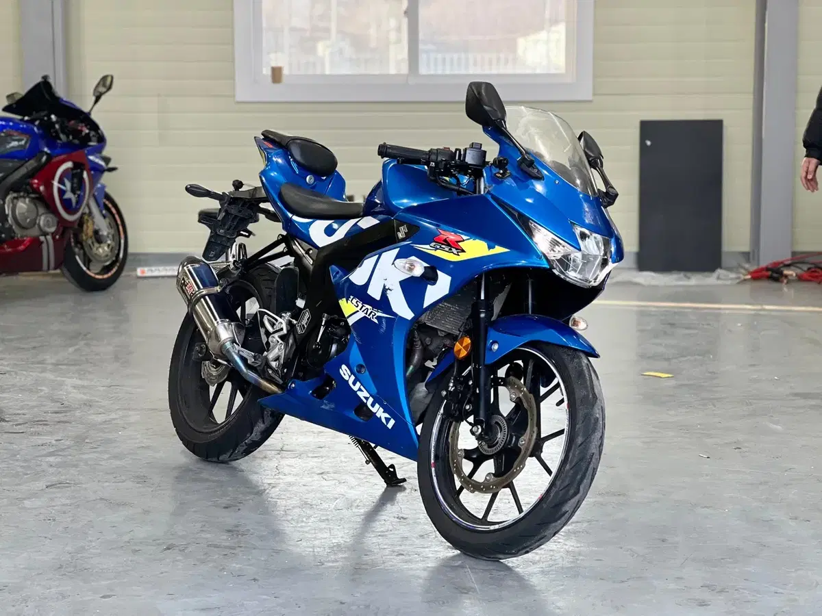 스즈키 gsxr125 2020년식 요시무라머플러 판매합니다